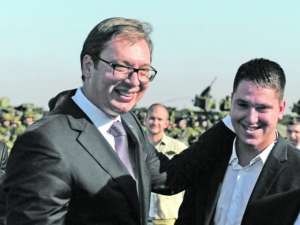 PREDSEDNIK VUČIĆ: Moj Danilo ima koronu! Sine, pobedićeš, voli te tata, svi te volimo! - Hit Radio Pozarevac, Branicevski okrug
